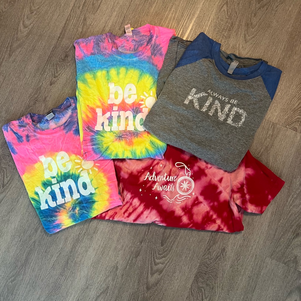 Graphic tees bundle